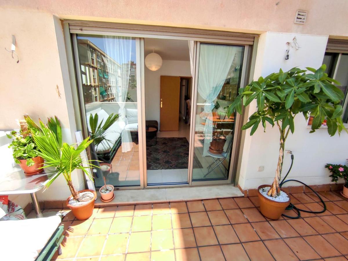 Manuela Nogales Apartments! Малага Экстерьер фото